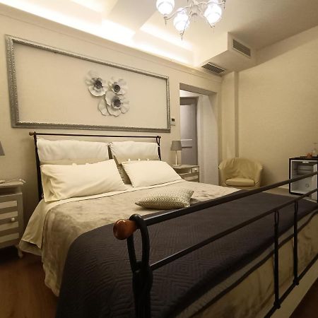Ariediparma - Rooms&Apartments エクステリア 写真