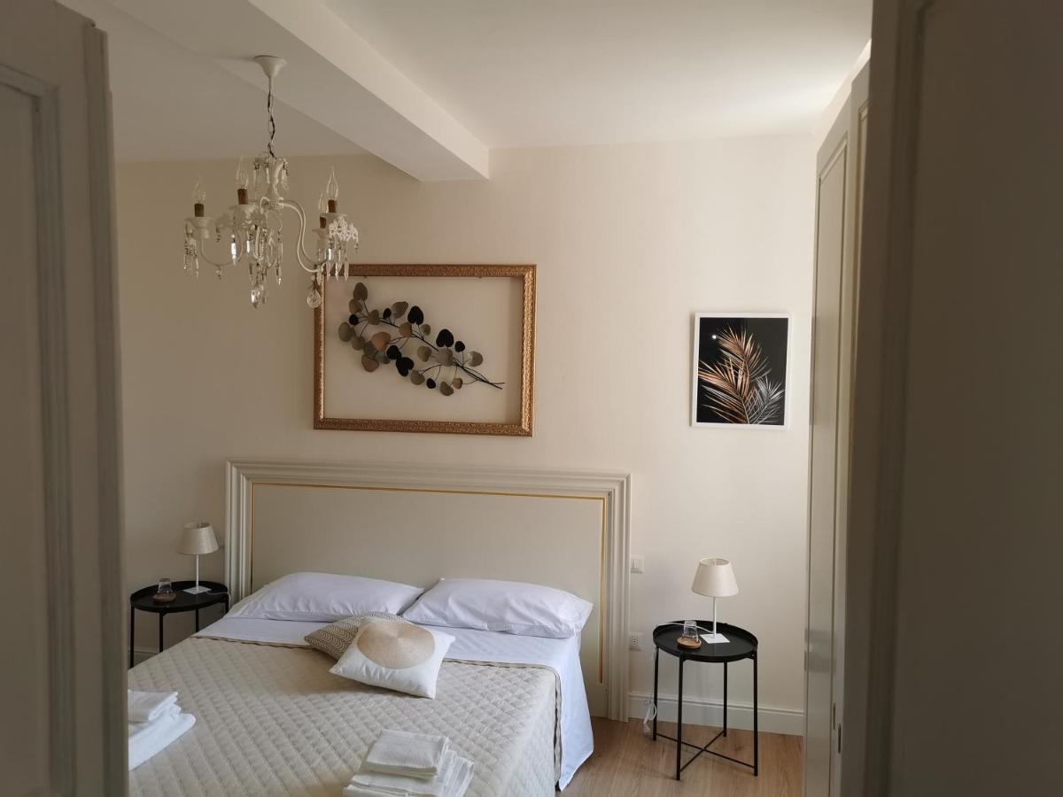 Ariediparma - Rooms&Apartments エクステリア 写真