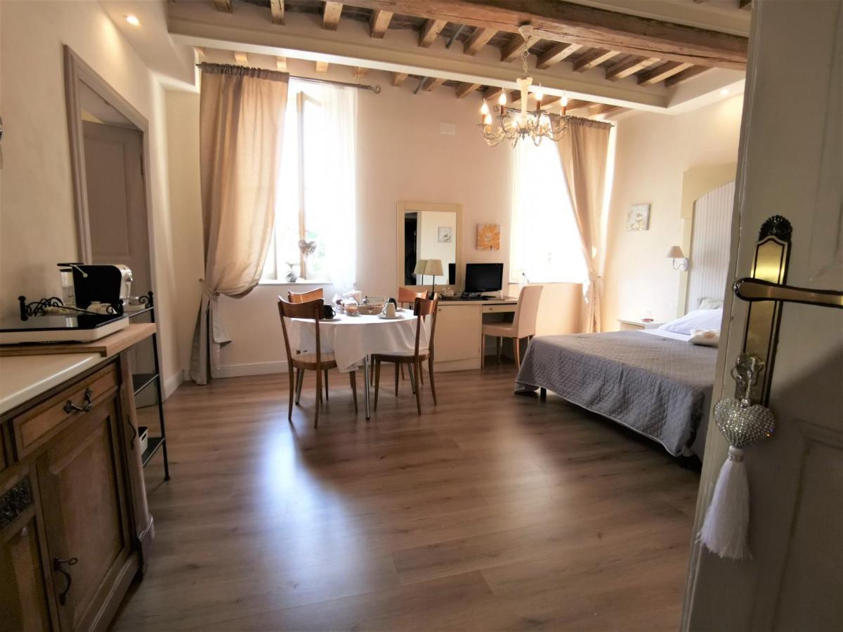 Ariediparma - Rooms&Apartments エクステリア 写真
