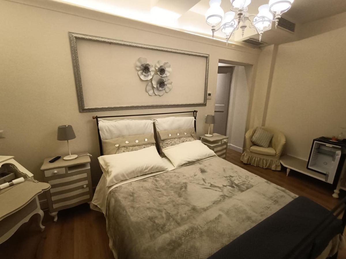 Ariediparma - Rooms&Apartments エクステリア 写真
